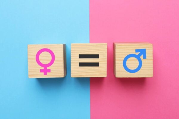 Global Gender Gap 2024, l’Italia perde 8 posizioni