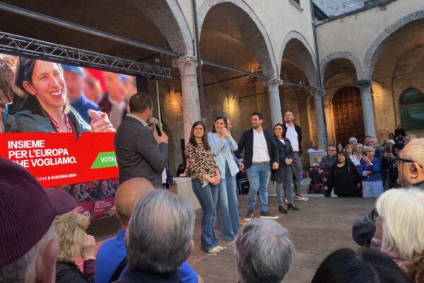 ELLY SCHLEIN AD ASCOLI PICENO PER EMIDIO NARDINI SINDACO