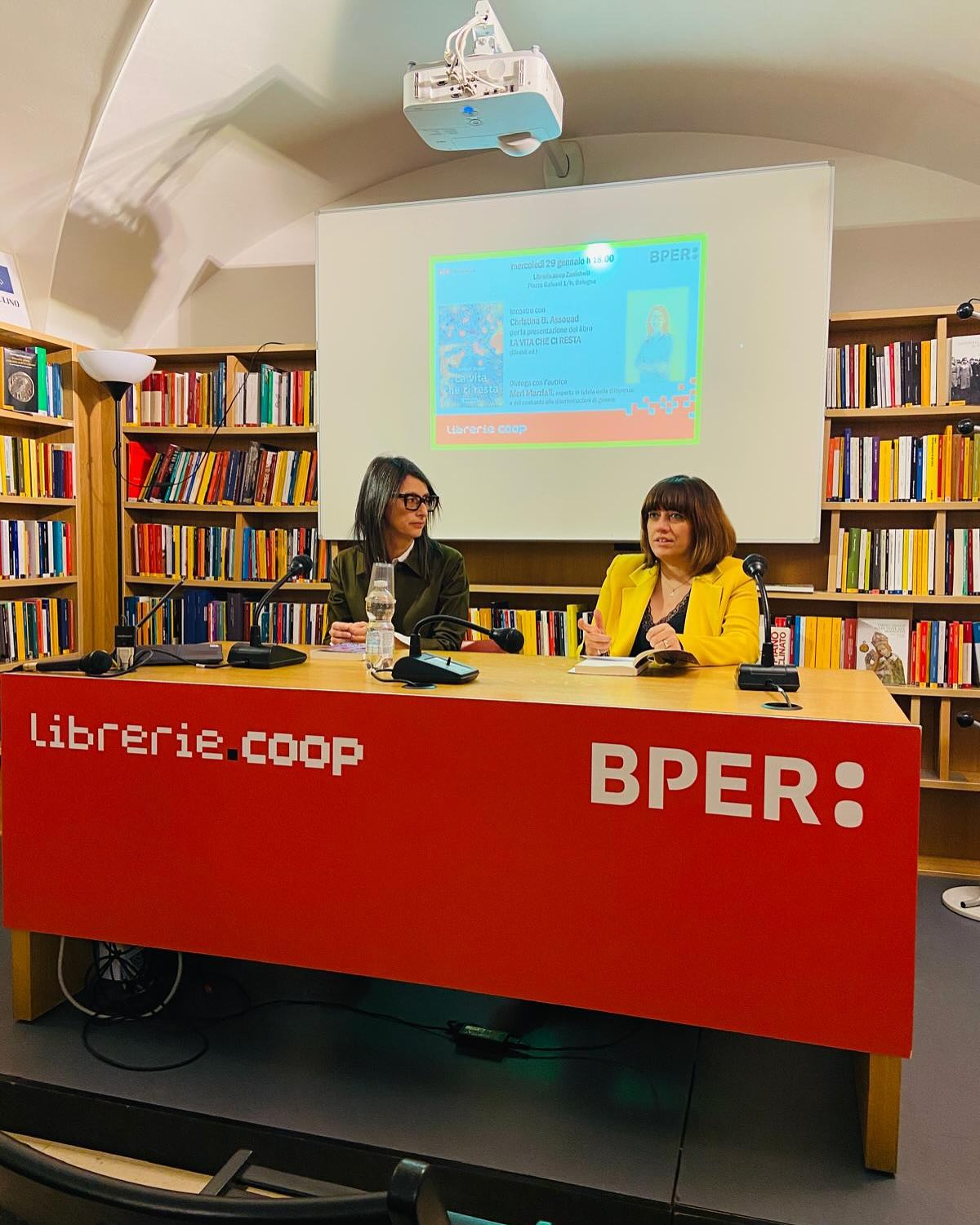 Al momento stai visualizzando PRESENTAZIONE DEL LIBRO “LA VITA CHE CI RESTA” PRESSO LIBRERIECOOP