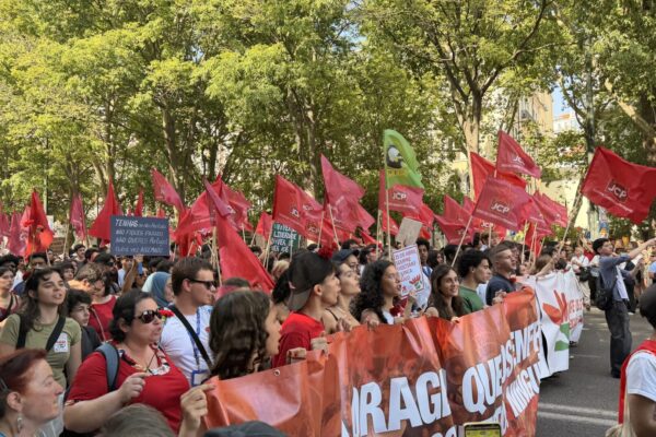 BUON 25 APRILE DA LISBONA